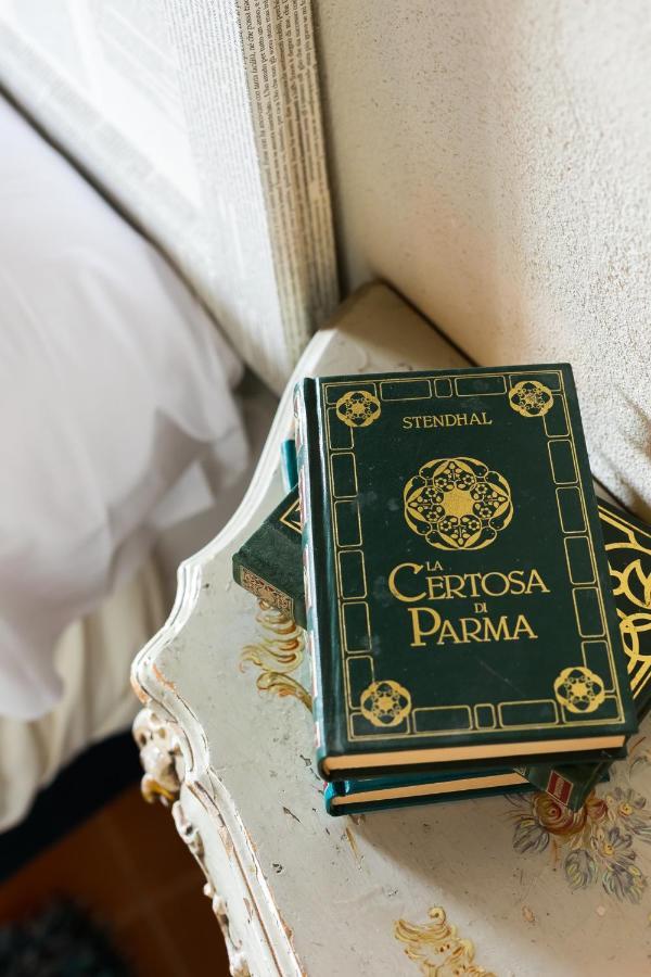 Opera Suites - Le Notti Bianche Calcata Esterno foto