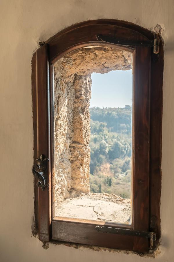 Opera Suites - Le Notti Bianche Calcata Esterno foto