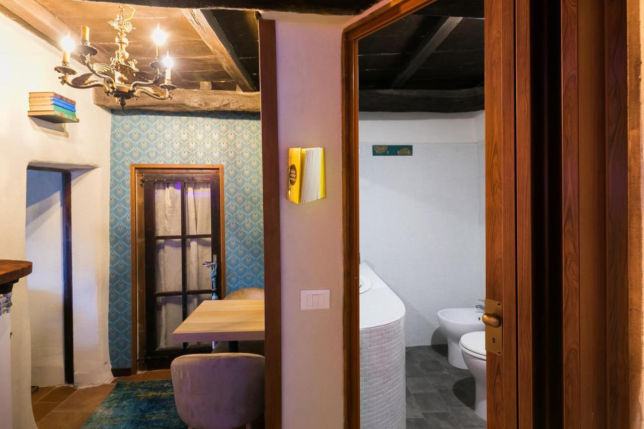 Opera Suites - Le Notti Bianche Calcata Esterno foto